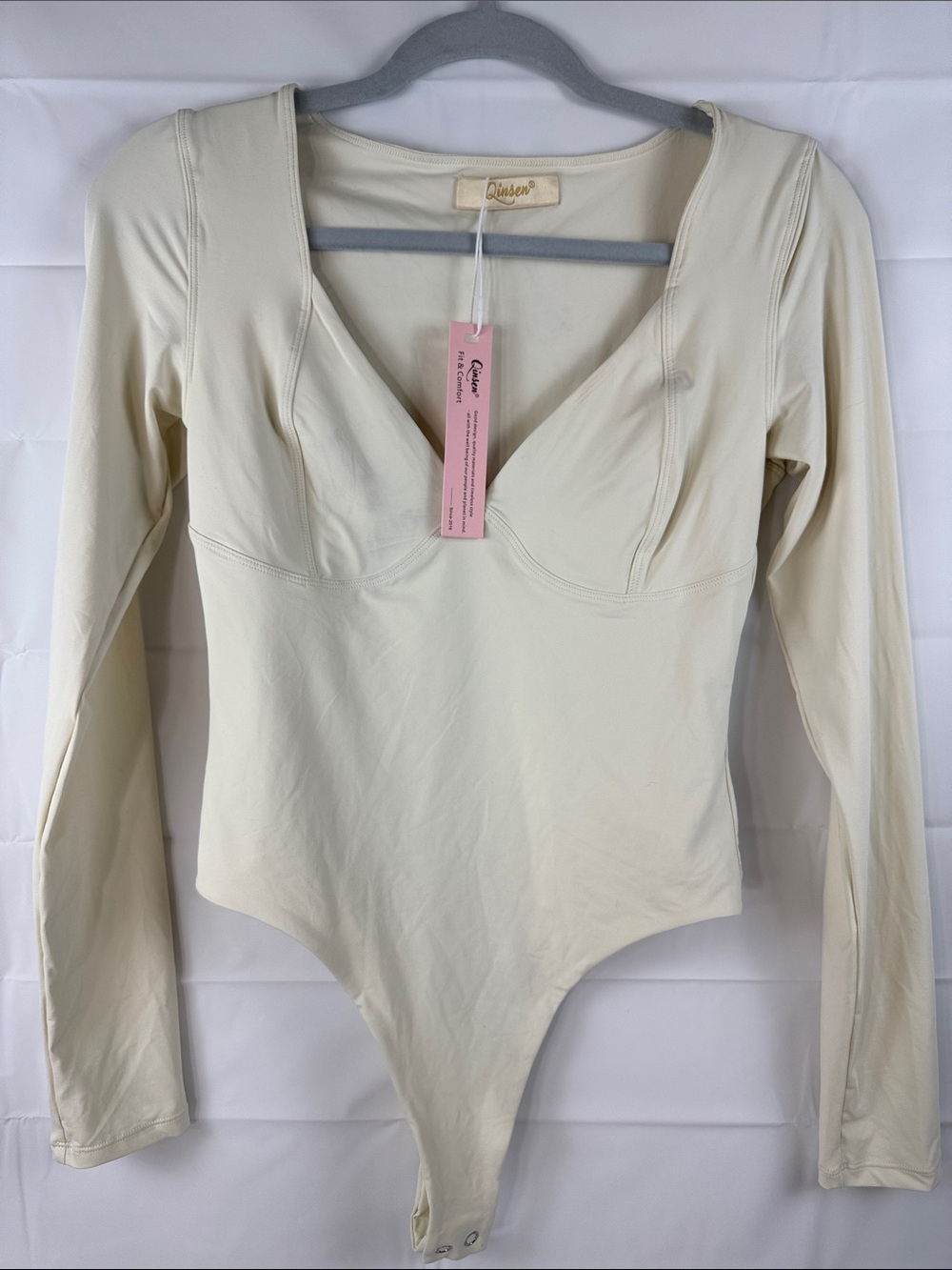 Qinsen Long Sleeve Bodysuit Medium Square‎ Neck Stretch Cream Fitted